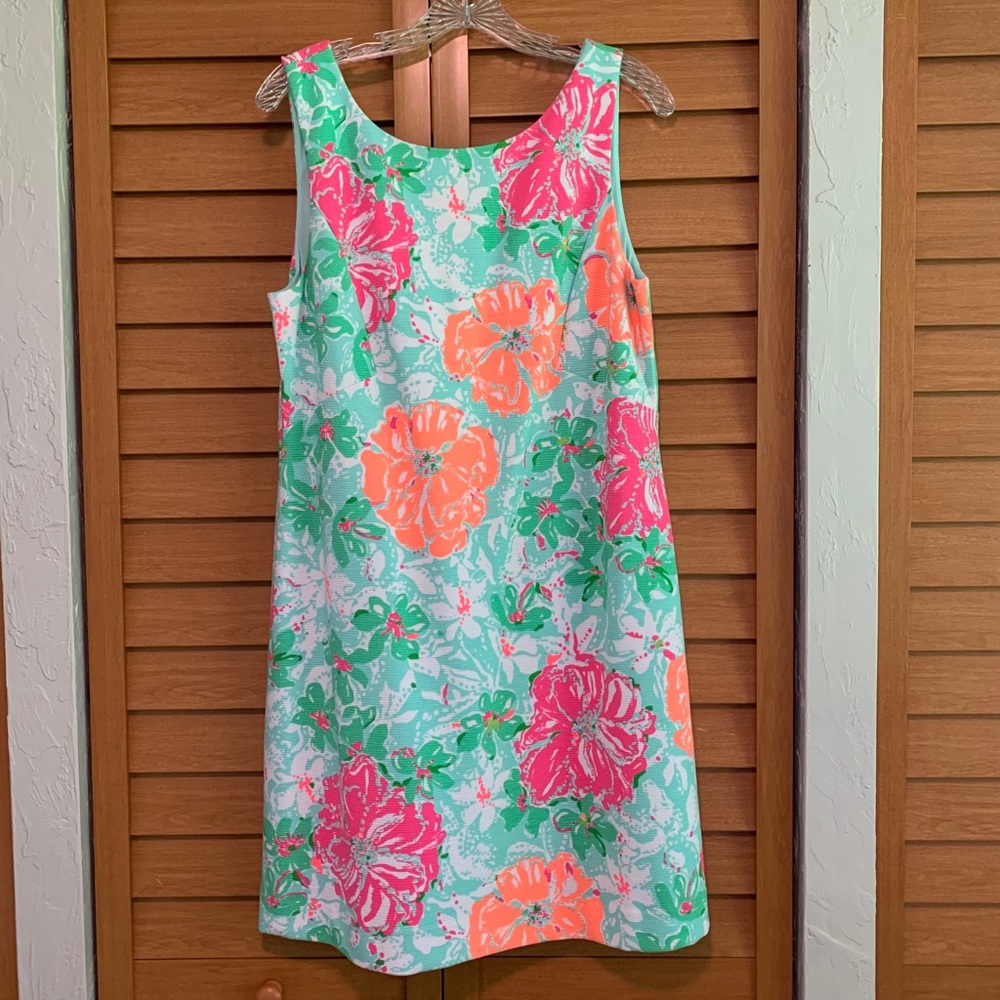 Bright, Tropical Lilly Pulitzer Shift Dress